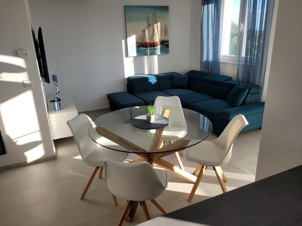 Haus Dalmatia With Heated Pool Apartment บาร์บินเย ภายนอก รูปภาพ