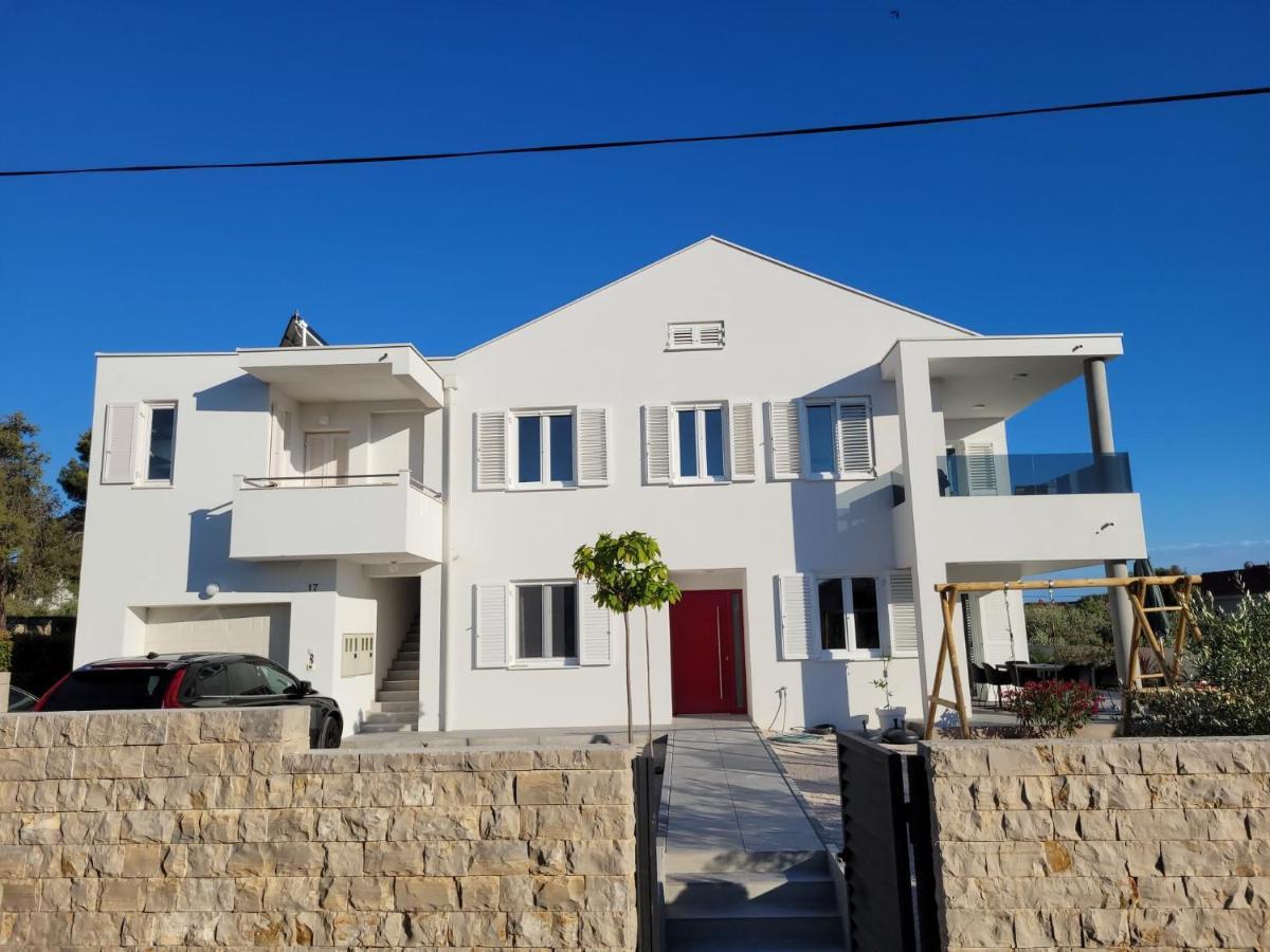 Haus Dalmatia With Heated Pool Apartment บาร์บินเย ภายนอก รูปภาพ
