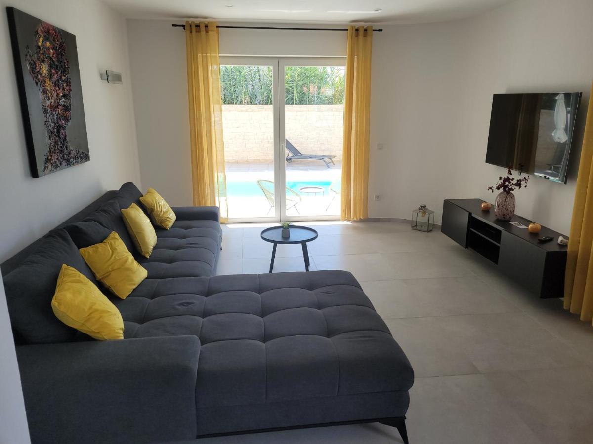 Haus Dalmatia With Heated Pool Apartment บาร์บินเย ภายนอก รูปภาพ