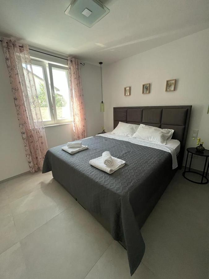 Haus Dalmatia With Heated Pool Apartment บาร์บินเย ภายนอก รูปภาพ