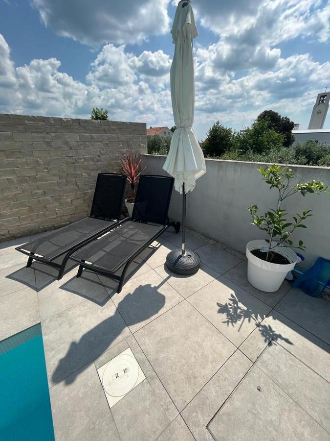 Haus Dalmatia With Heated Pool Apartment บาร์บินเย ภายนอก รูปภาพ