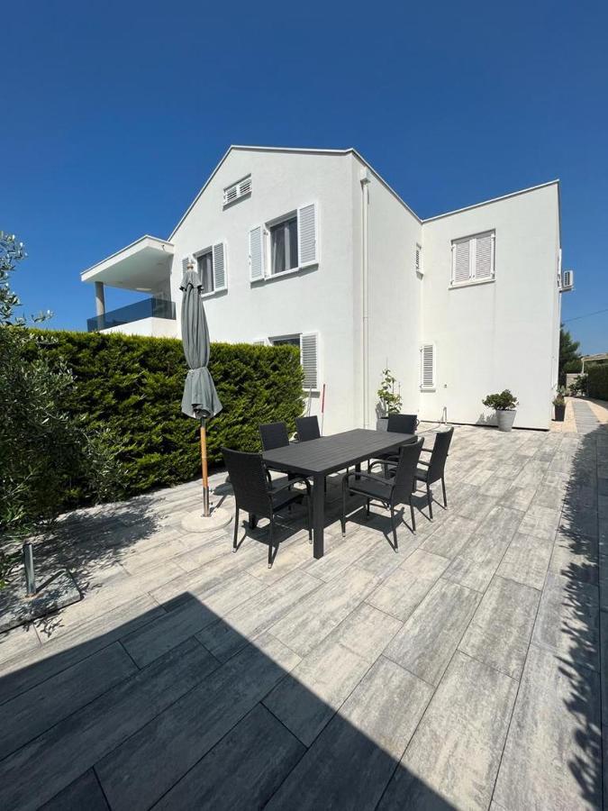 Haus Dalmatia With Heated Pool Apartment บาร์บินเย ภายนอก รูปภาพ