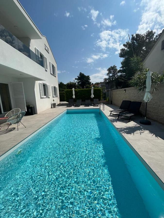 Haus Dalmatia With Heated Pool Apartment บาร์บินเย ภายนอก รูปภาพ